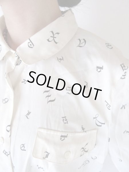 画像6: 【ゆったりサイズ*】英字ロゴブラウス (6)