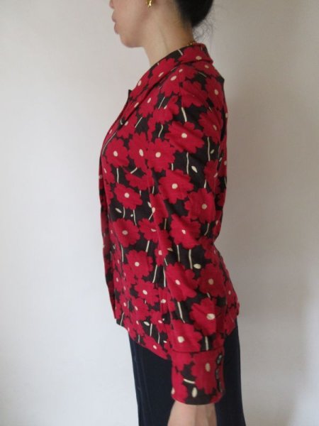 画像5: 【伸縮性も嬉しい*】レトロポップなフラワー柄シャツ (5)