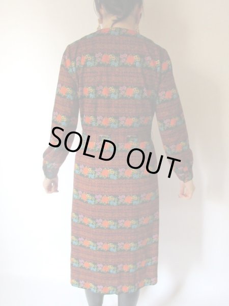 画像3: 【纏う存在感*】レトロフラワーのボーダーワンピース (3)