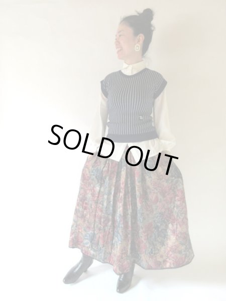 画像2: 【重ね着に強し*】ワンポイントマークニット (2)