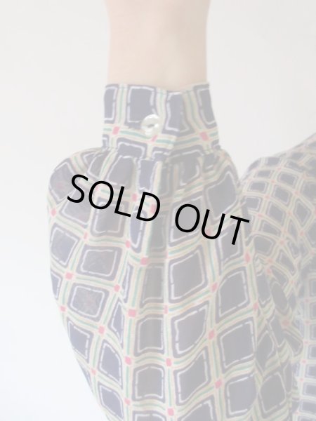 画像7: 【軽やかに大人レトロ*】シフォンのスクエア柄シャツ (7)