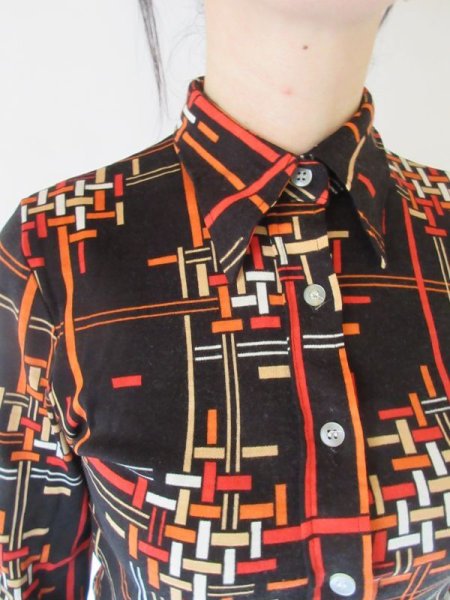 画像4: 【抜群インパクト*】レトロ幾何学柄シャツ (4)