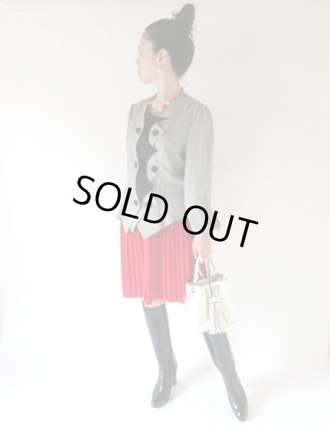 画像2: 【この１着で大人顔*】モノトーンストライプブラウス (2)