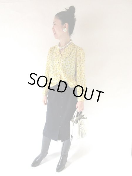 画像2: 【ボタンもオシャレ*】ゆったりめ*二重襟のクラシカルブラウス (2)