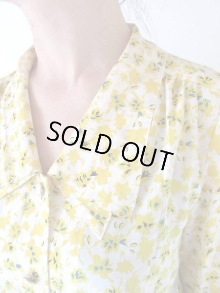 画像6: 【ボタンもオシャレ*】ゆったりめ*二重襟のクラシカルブラウス (6)