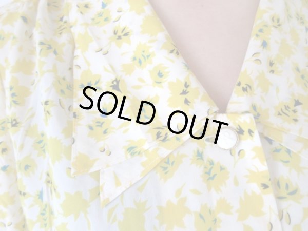 画像7: 【ボタンもオシャレ*】ゆったりめ*二重襟のクラシカルブラウス (7)