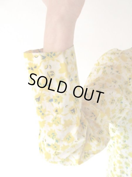 画像8: 【ボタンもオシャレ*】ゆったりめ*二重襟のクラシカルブラウス (8)