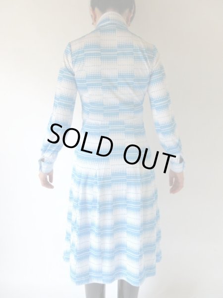 画像5: 【色褪せないバイカラー*】爽やか水玉ワンピース (5)