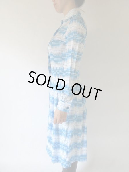 画像4: 【色褪せないバイカラー*】爽やか水玉ワンピース (4)