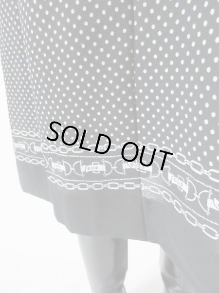 画像3: 【きりっとモノトーン*】ドットとチェーンベルト柄のワンピース (3)