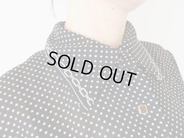 画像7: 【きりっとモノトーン*】ドットとチェーンベルト柄のワンピース (7)