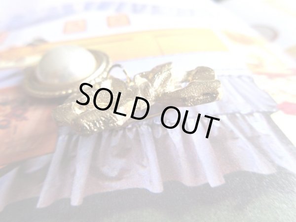 画像4: 【お行儀の良さが自慢です*】未使用*ゆらりリボンブローチ (4)