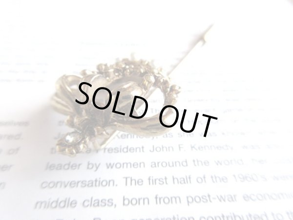 画像3: 【パーツの欠け無しの完品*】未使用*海外ヴィンテージのクラウンスティックブローチ (3)