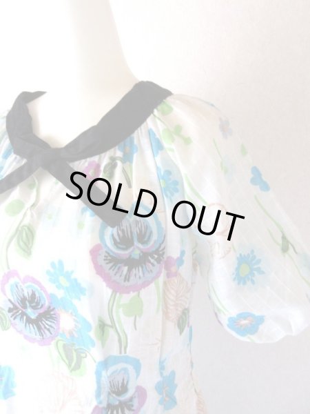 画像2: 【コットン素材が涼やか*】チャーミング花柄ワンピース (2)