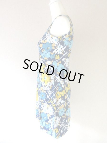 画像4: 【デニムに重ね着も*】チャーミングなお花柄ワンピース (4)