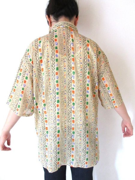 画像5: 【気負わずゆるっと*】ゆったりsize*ハンドペイント柄シャツ (5)