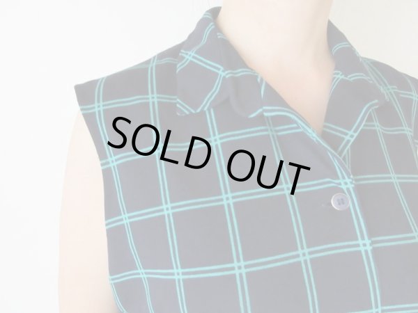 画像7: 【羽織ってジレ風にも*】ネイビー×グリーンラインワンピース (7)