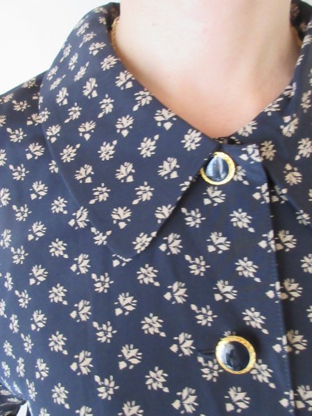 画像6: 【ネイビー✖️ホワイトのテッパンカラー*】1点もの*染めのブラウス (6)