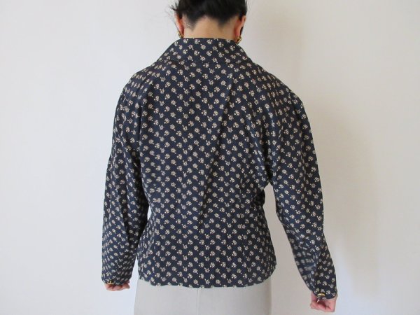 画像5: 【ネイビー✖️ホワイトのテッパンカラー*】1点もの*染めのブラウス (5)